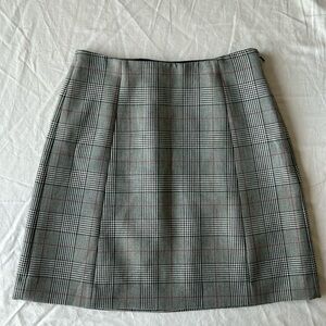Aritzia Babaton Plaid Mini Skirt (size 4)